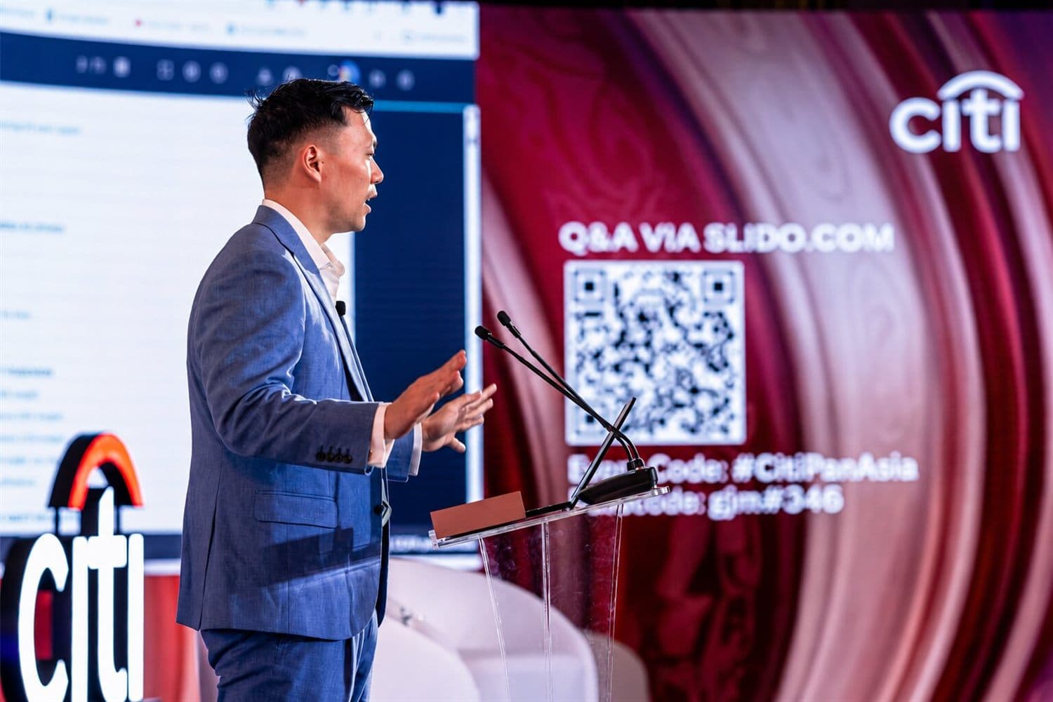 Dave Wang delivering a keynote at the Citi Pan Asia Conference
